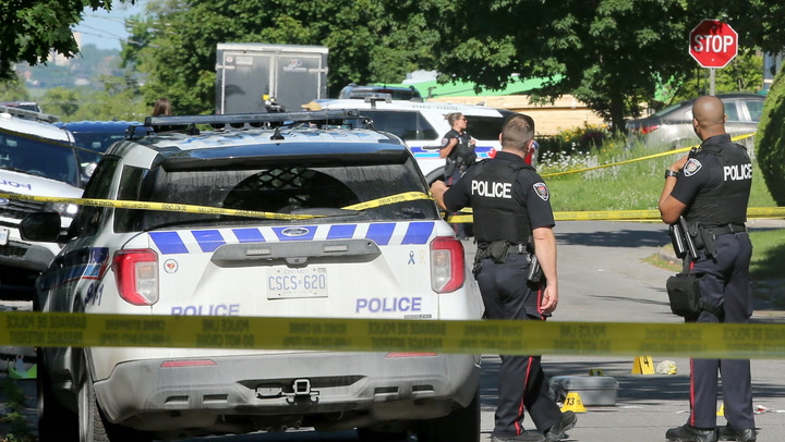 Ottawa Citizen | Two women dead, one wounded in south-end stabbing ...