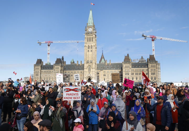 Ottawa Citizen | Thousands Gather For Ottawa Protest