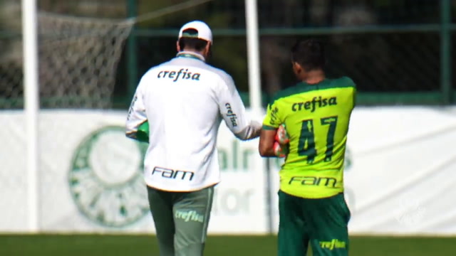 Com nova função de Dudu, Gustavo Scarpa perde espaço no elenco do Palmeiras