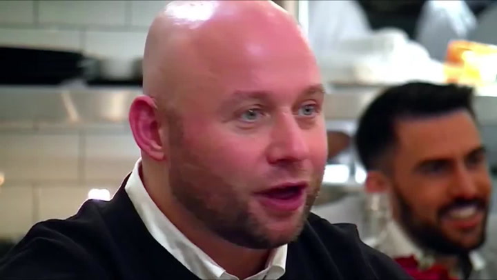 සමලිංගික ආලය TINDER